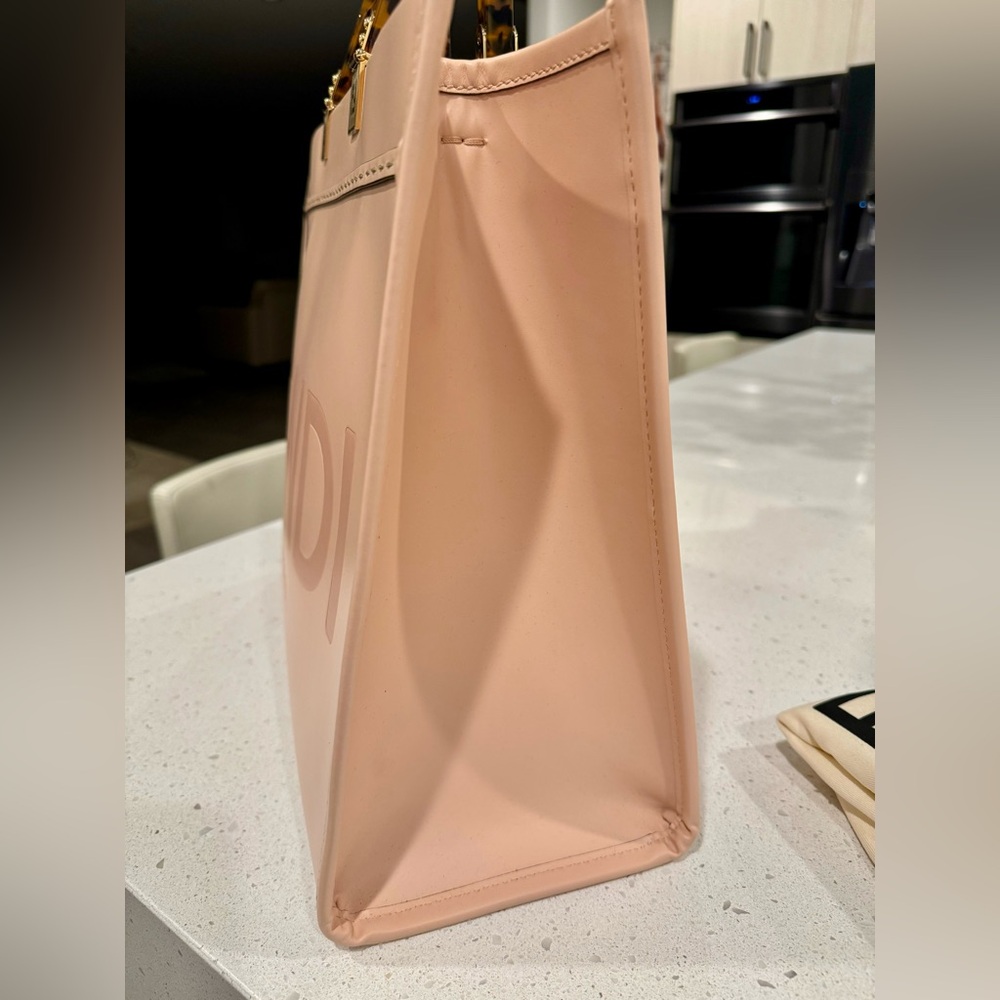 Fendi Pink Tote Bag with Tortoiseshell Effect Handles - Picture 9 of 14